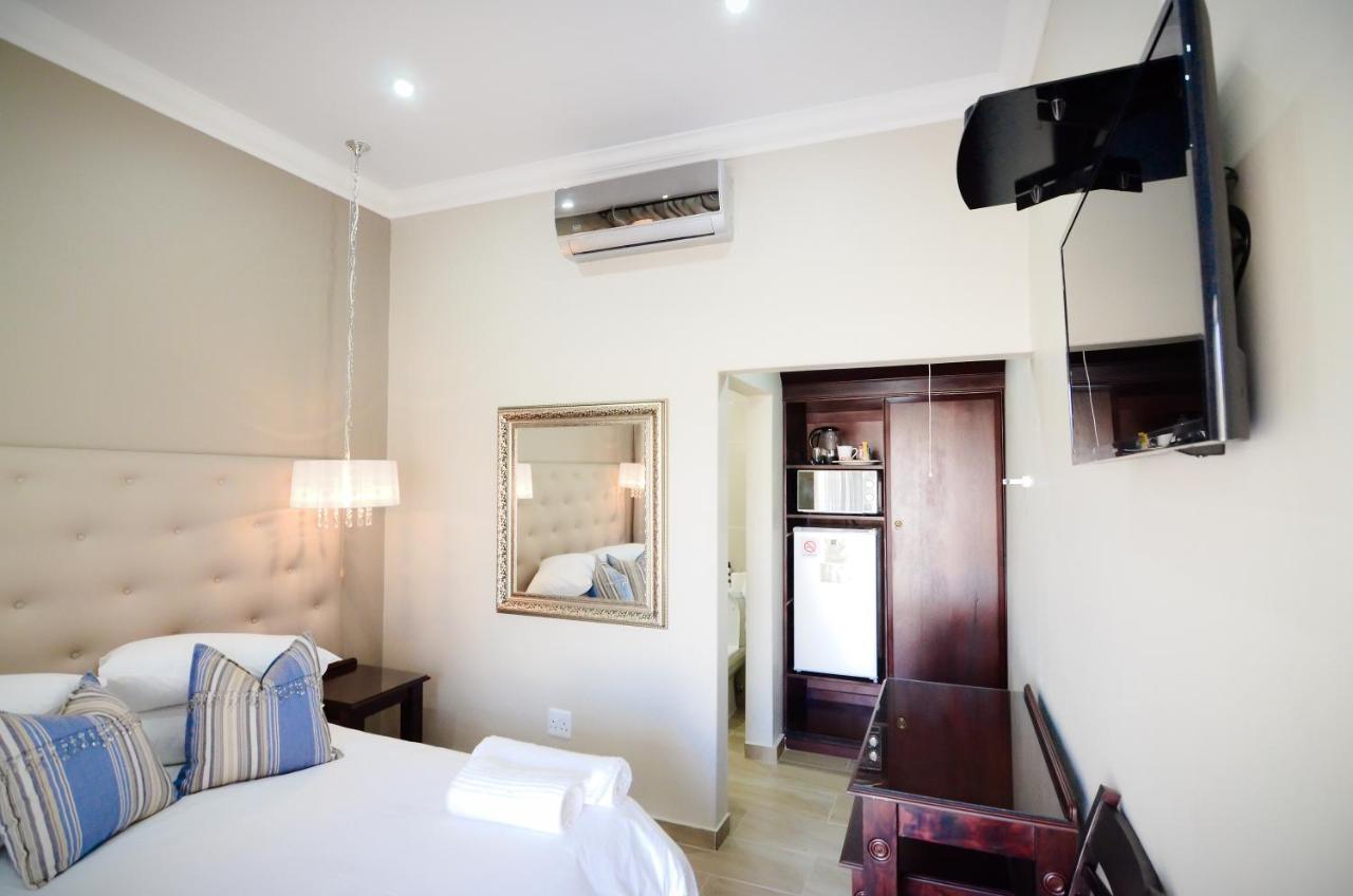 Abella Bed And Breakfast Vryburg Buitenkant foto